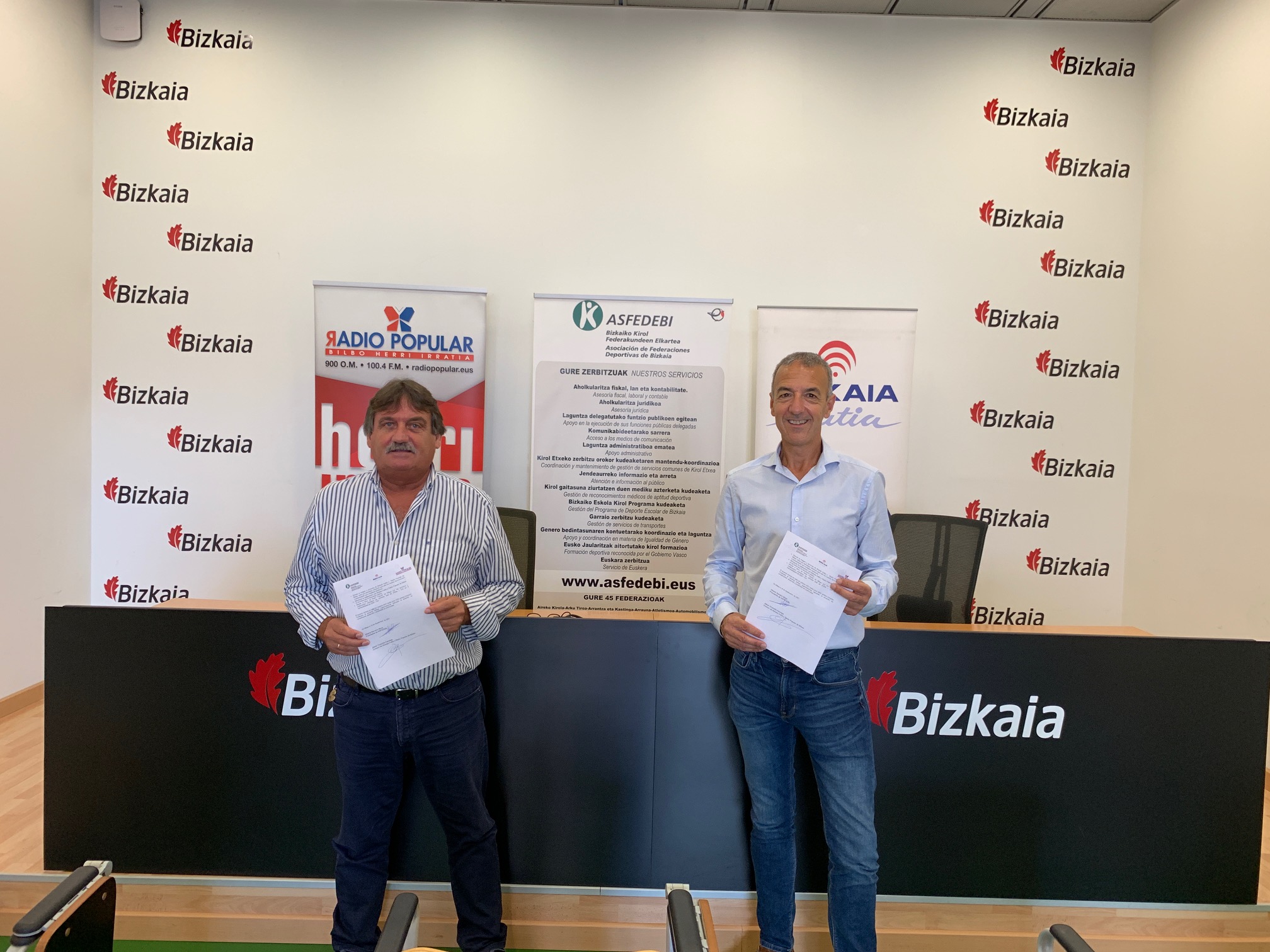 Renovación del acuerdo con Bizkaia Irratia - Radio Popular de Bilbao